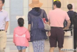 娱乐圈吃瓜打牌是谁啊,揭秘“吃瓜打牌”背后的神秘人物